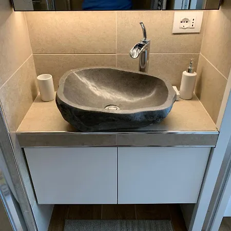 Casabella-lago Maggiore Lesa