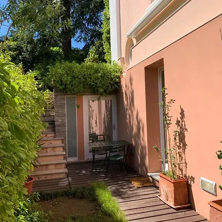 Casabella-lago Maggiore Bed & Breakfast