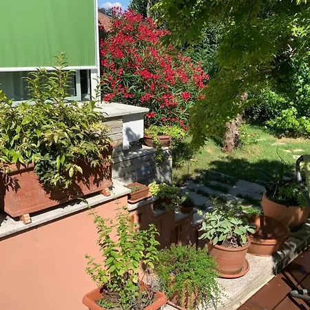 Casabella-lago Maggiore Bed & Breakfast