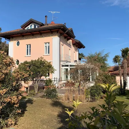 Casabella-lago Maggiore Frühstückspension 4*