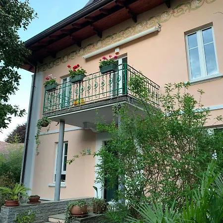 Casabella-lago Maggiore Bed & Breakfast