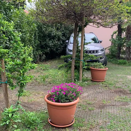 Casabella-lago Maggiore Bed & Breakfast
