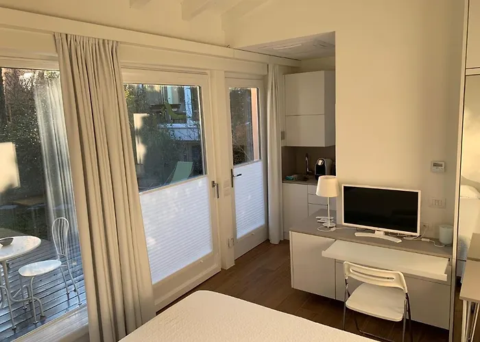 Casabella-lago Maggiore 4* レーザ