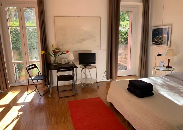 ベッド・アンド・ブレックファスト Casabella-lago Maggiore