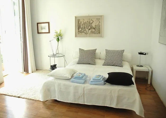 Casabella-lago Maggiore Oda ve Kahvaltı